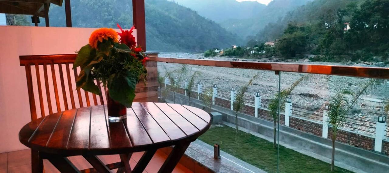 Qcent Woods Resort & Spa, Rishīkesh 外观 照片