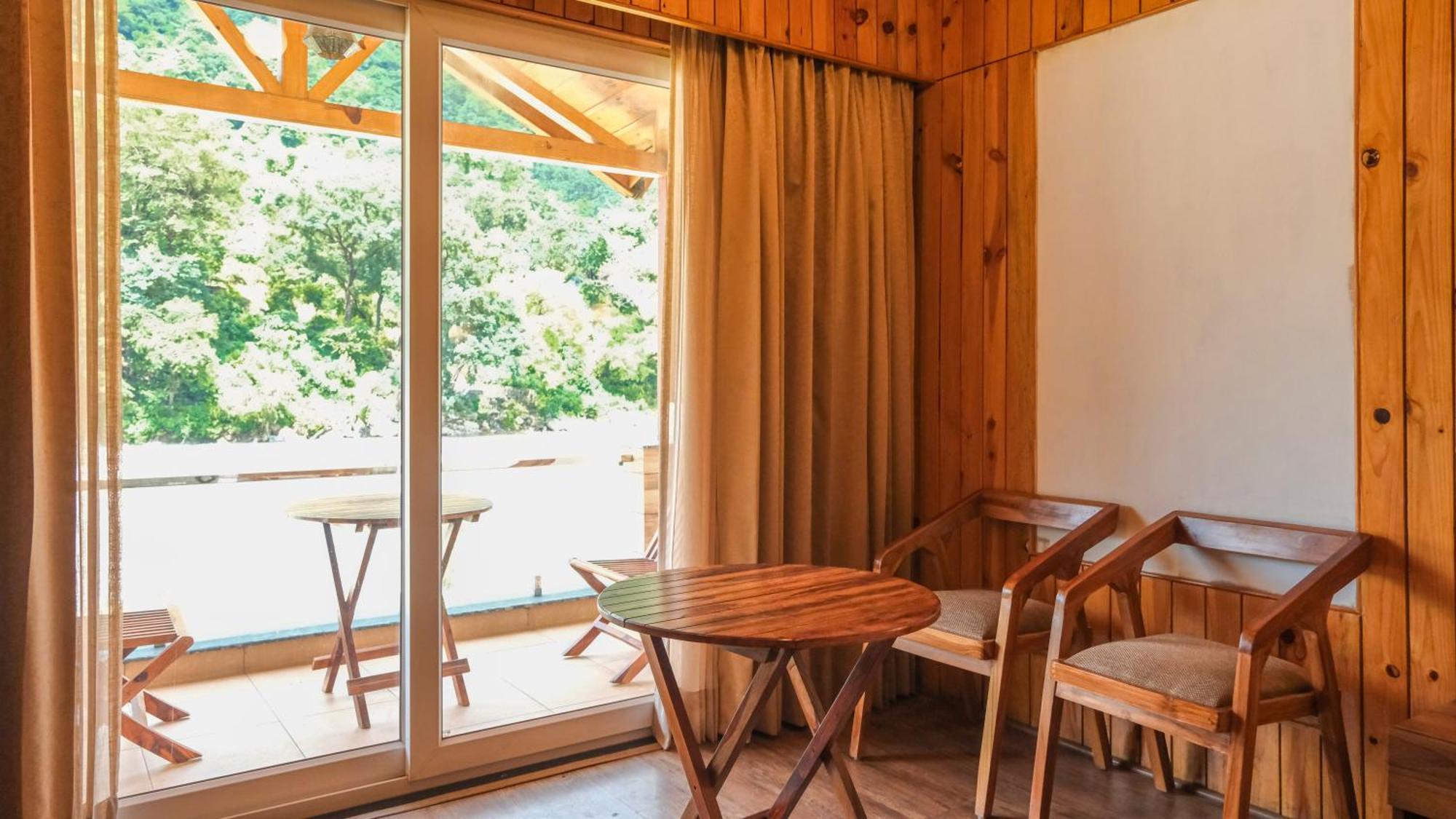 Qcent Woods Resort & Spa, Rishīkesh 外观 照片